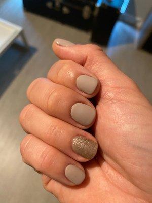 Matte finish gel polish