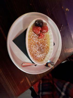 Crème brûlée dessert