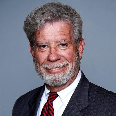 Kevin S. McDonald serves as a New York trial lawyer, primarily focusing on cases involving life-changing injuries & wrongful death.