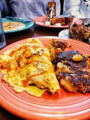 buffalo chicken omelette & home fries