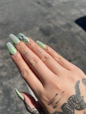 Fresh Green Nails