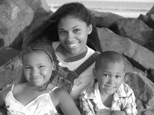 My favorite picture EVER if my 3 kids!! Thanks Kim!