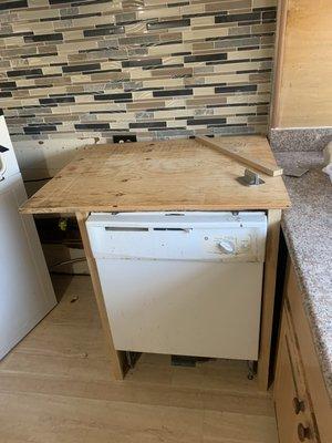 Built cabinet for dishwasher in mobile home