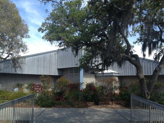 Gymnasium & weight room at Bay Oaks Rec Center