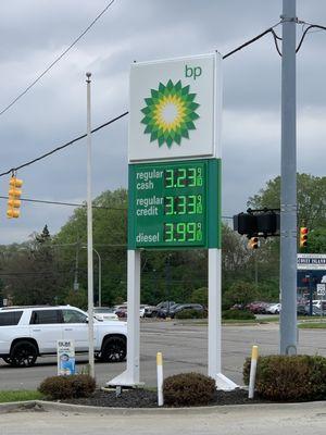 BP on the SW corner of 10 Mile Rd & Lahser Rd