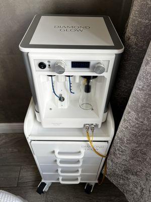 Diamond glow facial machine