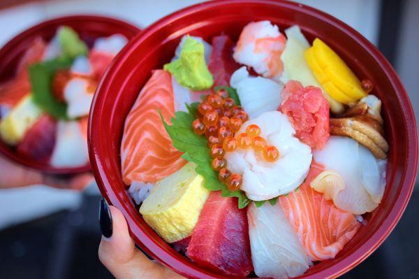 Chirashi Omakase ($25)