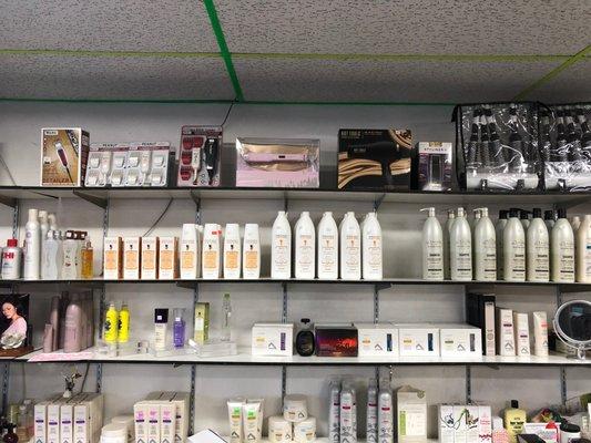 Sari's Beauty Supply & Salons