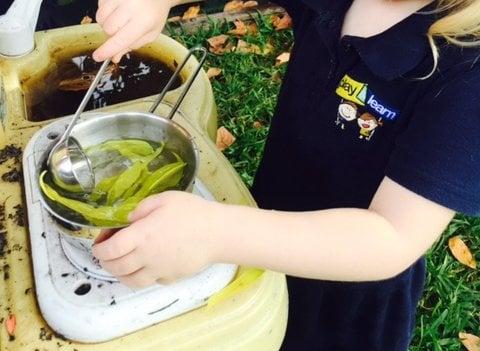 Cooking with mud and flowers