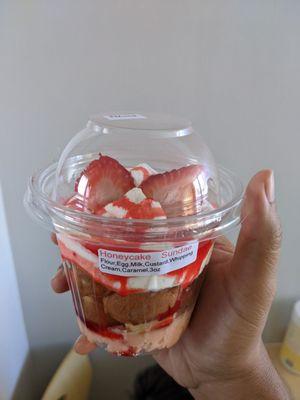 Strawberry Honeycake Sundae