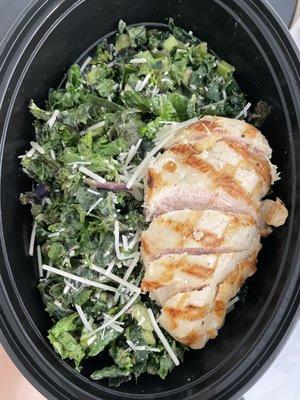 Kale salad with chicken