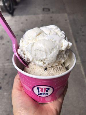 Coconut & cookies and cream scoops