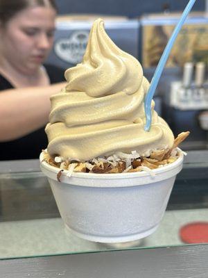 Cookie Butter with almonds, waffle cone, peanuts & coconut!