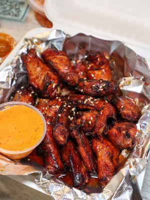 Sweet & Spicy Smoked Wings @tiffhuangry