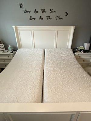 Split king gel top mattress with adjustable base