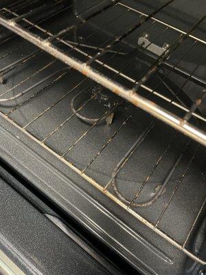 Oven at move-in