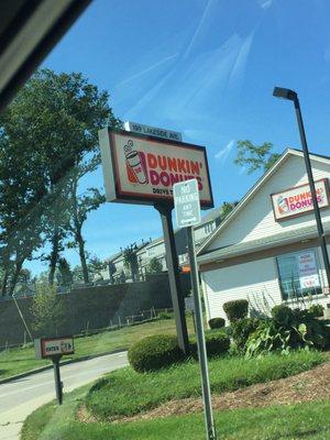 Marlborough Dunkin Donuts -- 199 Lakeside Avenue / Route 20, Marlborough              Sign