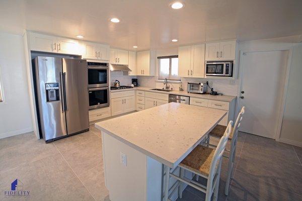 Kitchen by Fidelity Builders & Design  Palos Ranchos Verds, California 2018