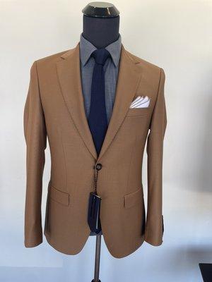 Robert's Men Suits & Custom Tailoring