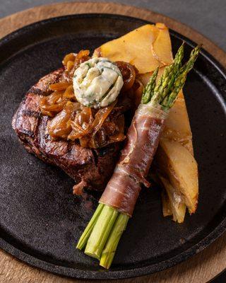 Filet & Au Gratin Potatoes with Prosciutto Wrapped Asparagus