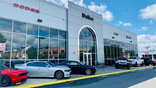 Dulles Chrysler Dodge Jeep Ram