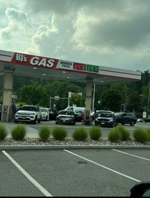 7/24/24 current gas prices  BJs Wholesale  Yorktown Heights New York 10598