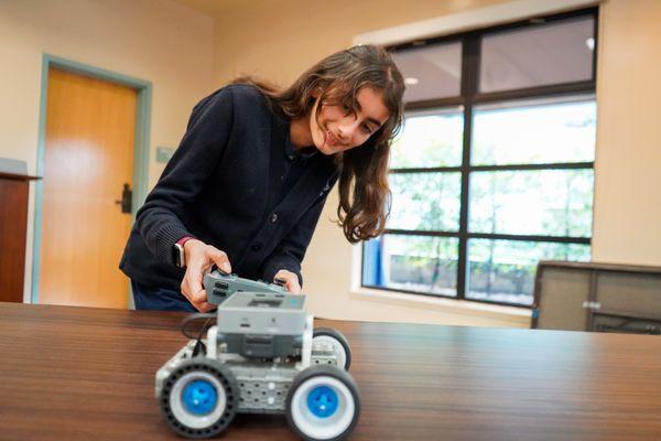 We offer several clubs, such as robotics, on campus for Middle School students.