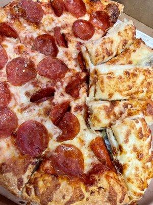 Pepperoni Pizza & CheezyBread