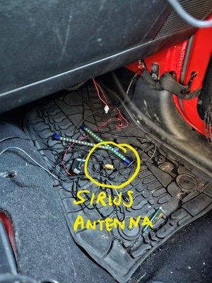 Sirius antenna not reconnected