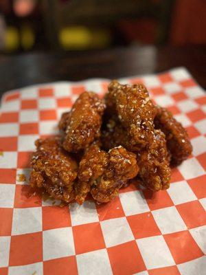 1lb Seasoned Wings (~$15): Spicy Garlic flavor