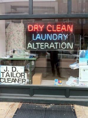 J & D Tailor Cleaners