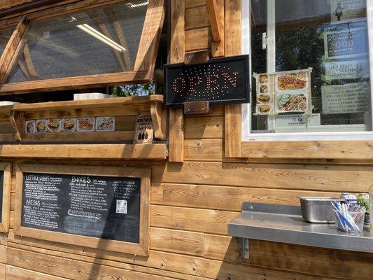 Super cute and creative food cart design!