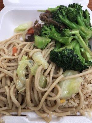 Fried Rice, Chow Mein & Beef & Broccoli