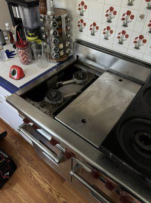 Wolf gas oven repair. Beverly Hills