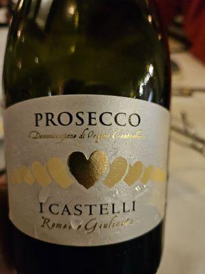 Limited in terms of champagne or sparkling wines but this Proseco was very nice, dry and not overly sweet