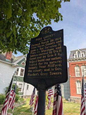 Pike County Courthouse, Milford