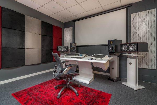 This Gorgeous Glossy-White Zaor Desk Is a Show Stopper. We Host Q&A Sessions w/ Grammy-Winning Engineers & Producers Monthly. Come Join Us!