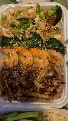 Shrimp and chicken hibachi