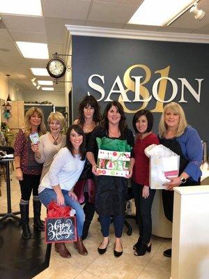 Holiday donations to a needy family from Salon 81