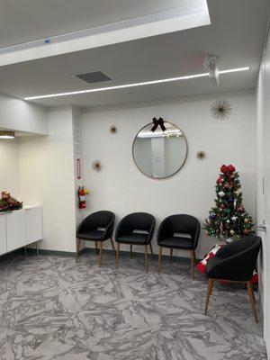 Infinite Smile Dental waiting area. General & Cosmetic Dentistry. Serving Pleasanton, Dublin, Livermore, San Ramon &  Danville, CA.