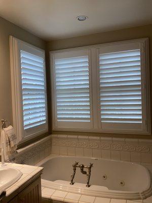 Beautiful bathroom shutters with hidden tilt