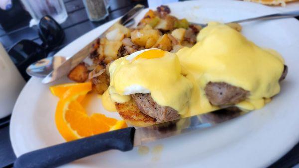 The benedict with sirloin was delicious! Portions are good sized, and flavors are great.