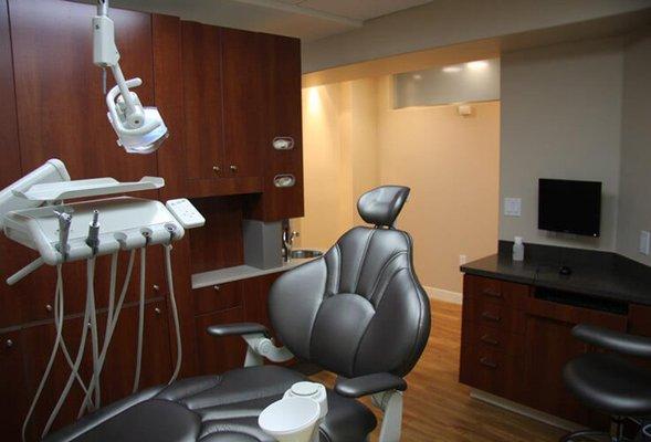 Studio City Dental Arts Operatory Chair