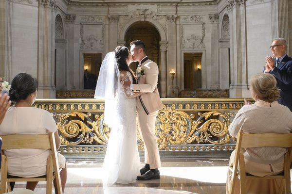 San Francisco City Hall Wedding Photography