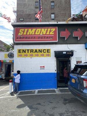 The structure and cashiers office- the location has two names "Broadway Cash & SIMONIZ" receipt states : OMTF BROADWAY