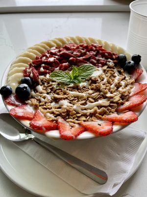 Peanut Butter Açaí Bowl (16oz)