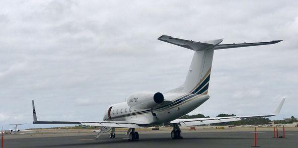 WESTERN FLIGHT, Carlsbad, California!  Nice Gulfstream!