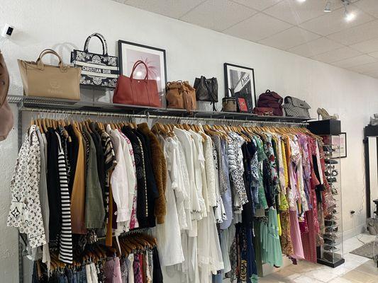 The Fashionista Consignment Boutique