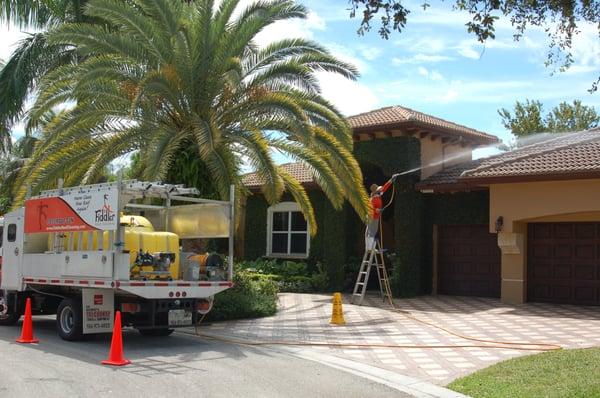 Roof cleaning from the ground using Eco-Roof