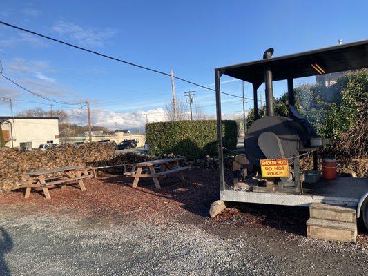 Three picnic tables available for seating outdoors